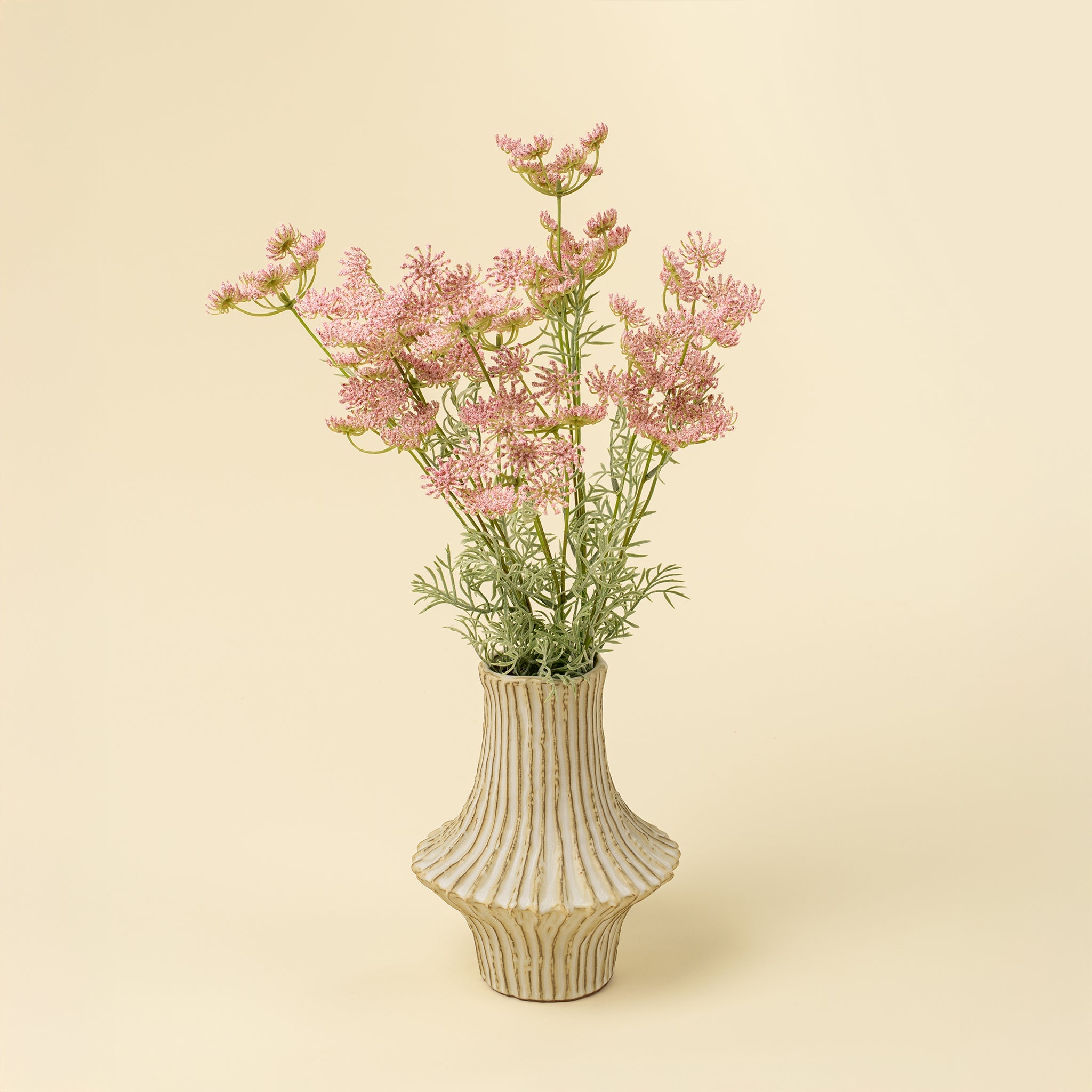 Queen Anne's Lace Spray, Pink