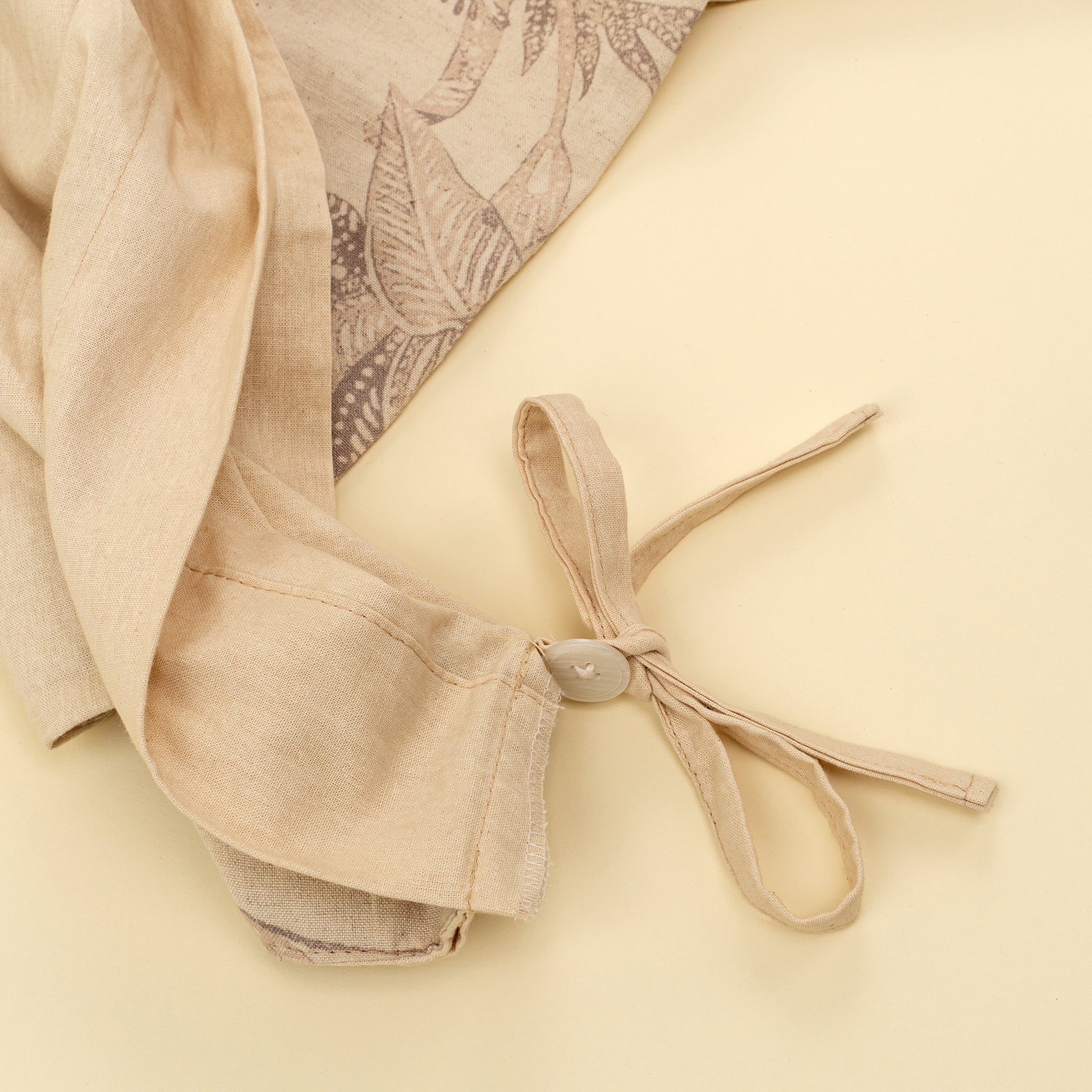 Meadowlark King Duvet Set, Brown