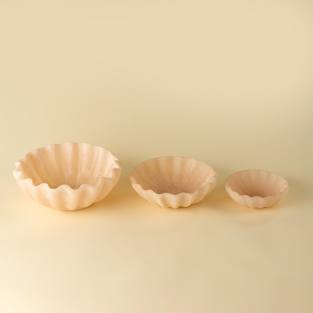 Scallop Resin Bowl L