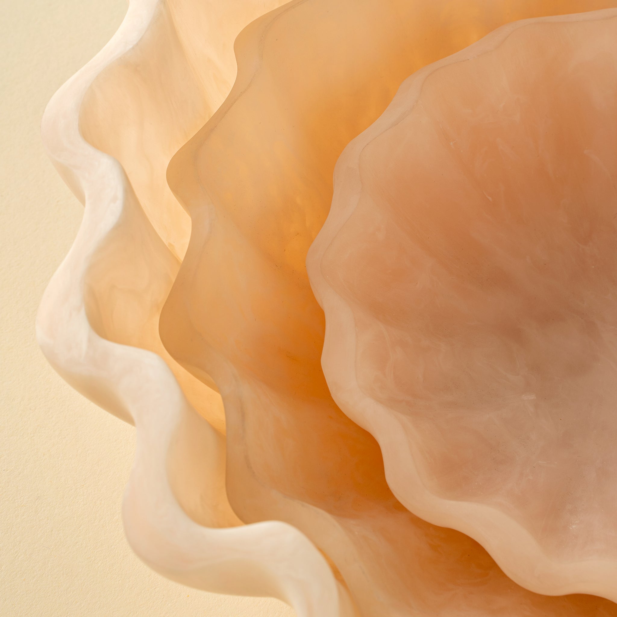 Scallop Resin Bowl L