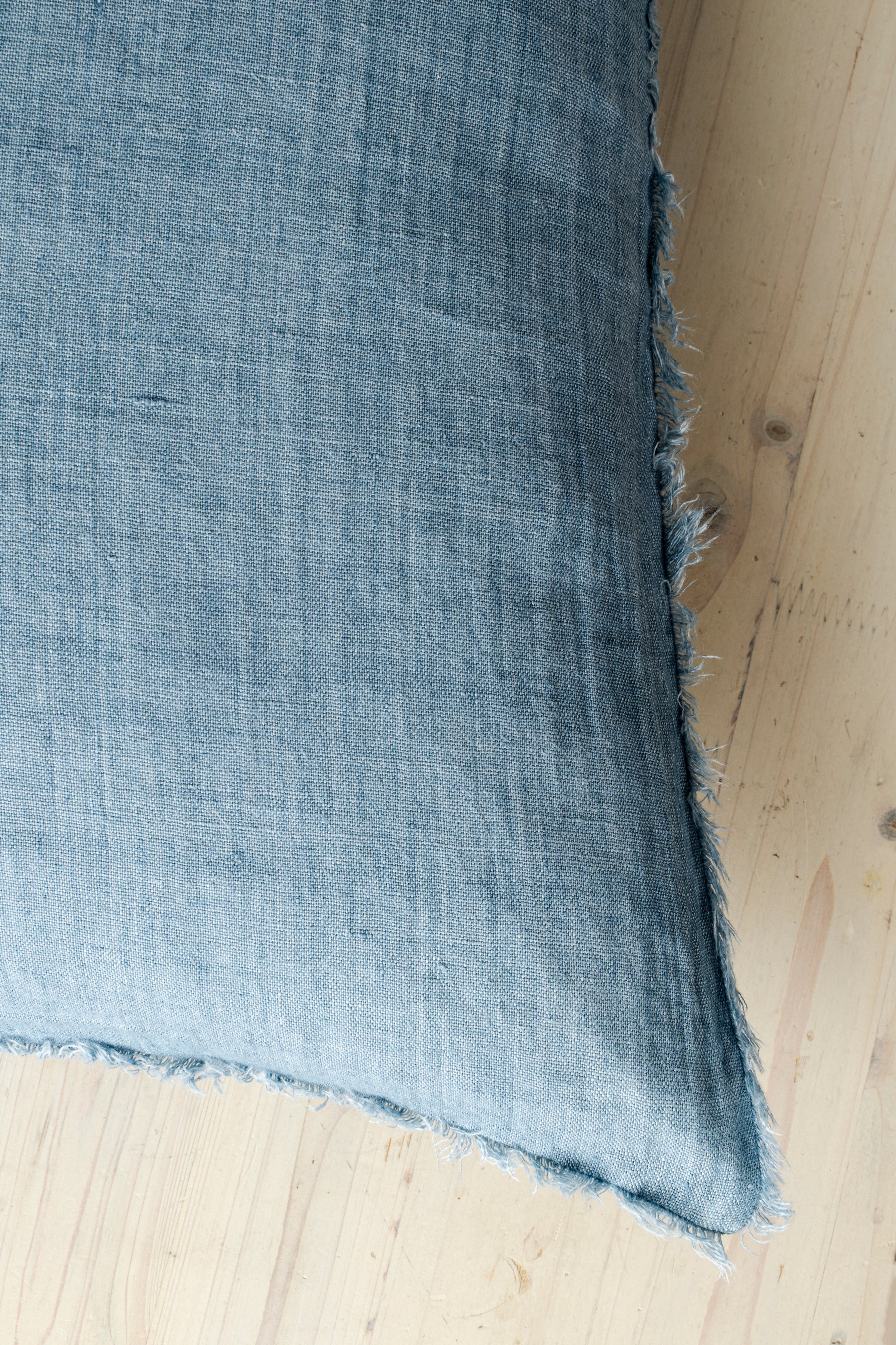 24x24 Lina Linen Pillow Arctic Blue