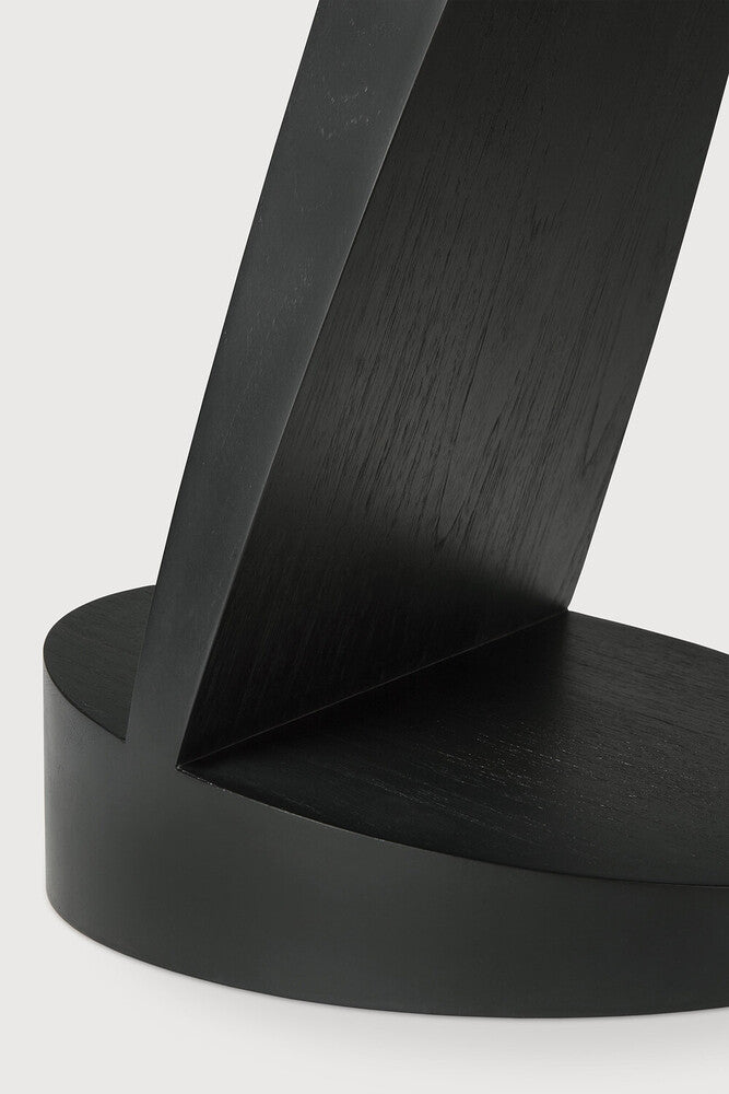 Oblic Side Table | Varnished Teak | Black | Round