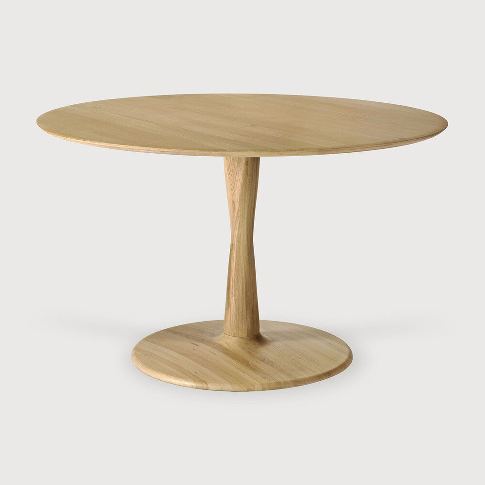 Torsion Dining Table | Varnished Oak | Round | 50" X 50"