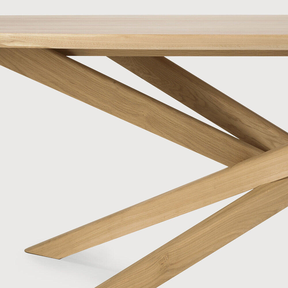 Mikado Dining Table | Oak | Oval