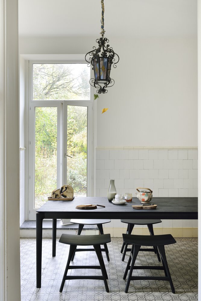 Bok Dining Table | Varnished Oak | Black | Rectangular | 63" X 31"