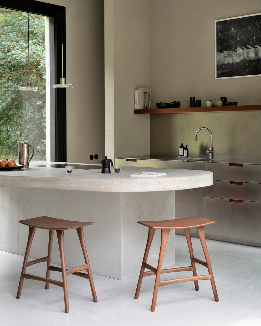 Osso Counter Stool | Varnished Teak | Brown