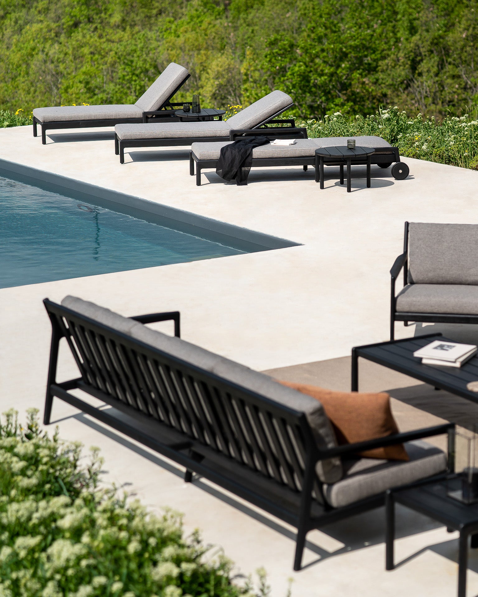Jack Outdoor Adjustable Lounger Frame | Varnished Teak | Black
