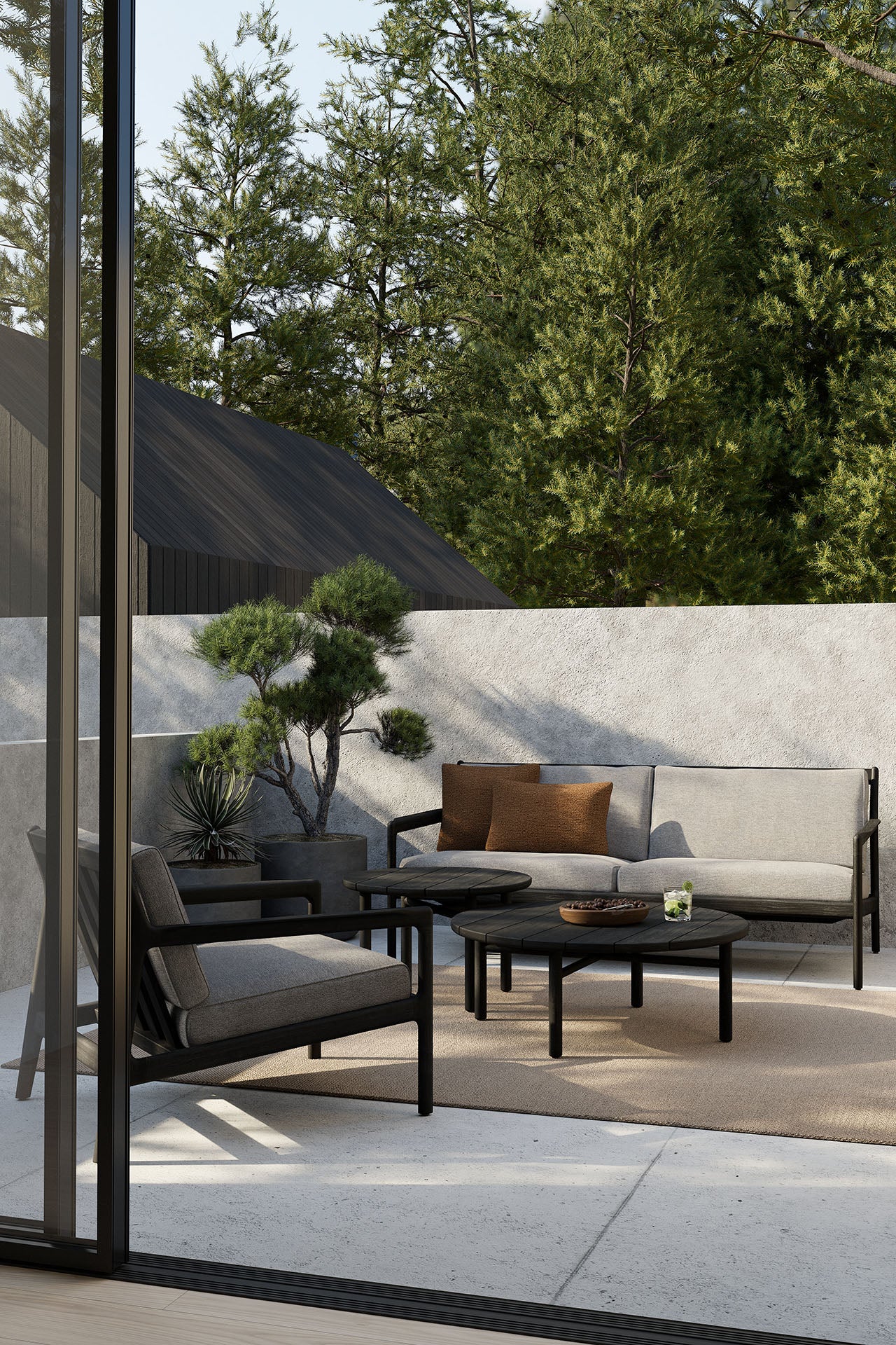 Jack Outdoor Lounge Chair | Varnished Teak | Black | Mocha Fabric