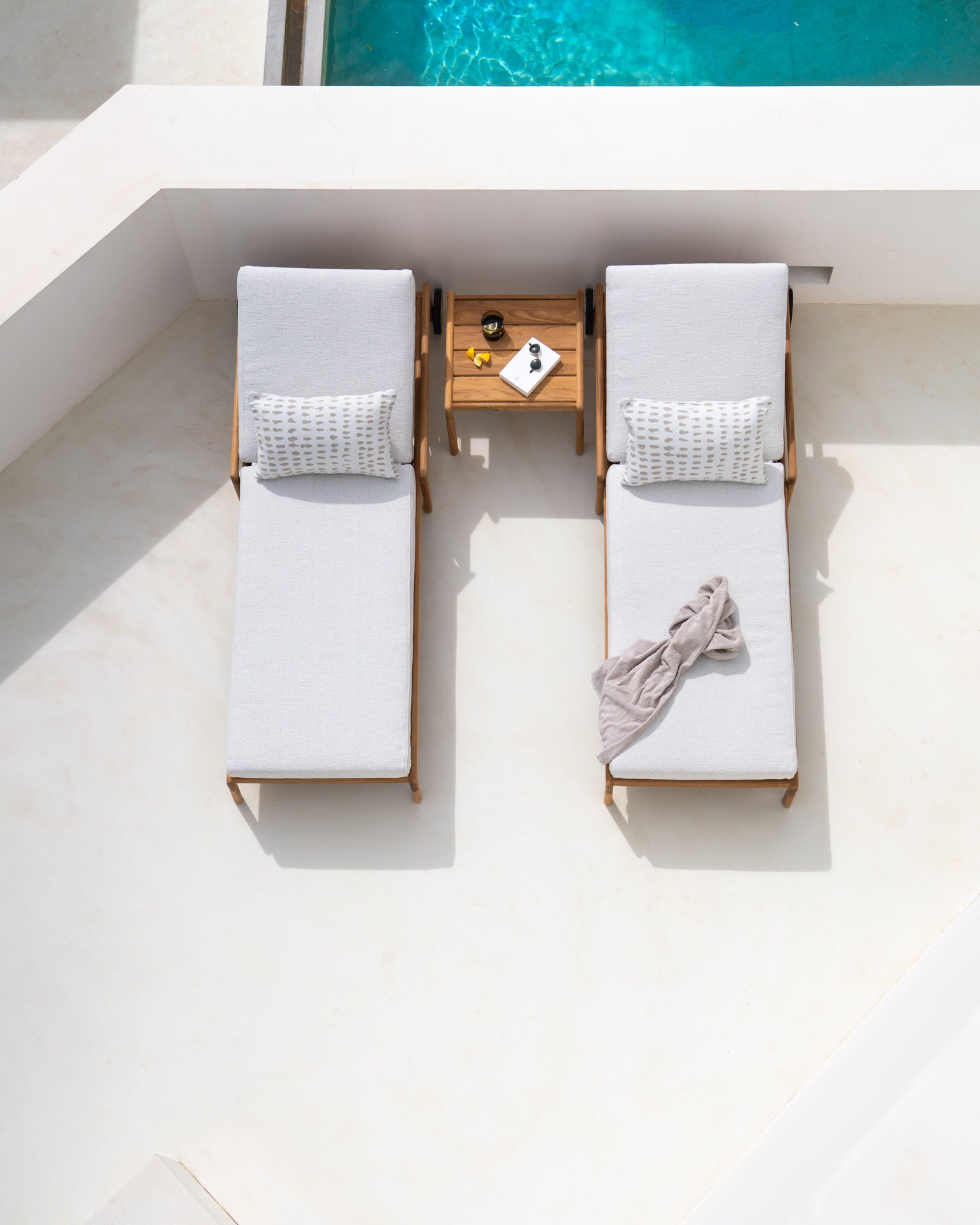 Jack Outdoor Adjustable Lounger | Teak | Off White Fabric
