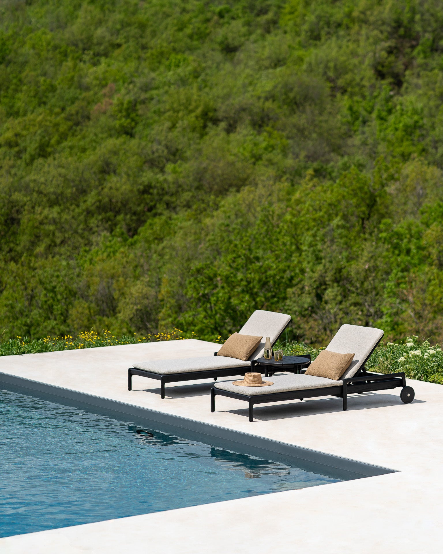 Jack Outdoor Adjustable Lounger Frame | Varnished Teak | Black