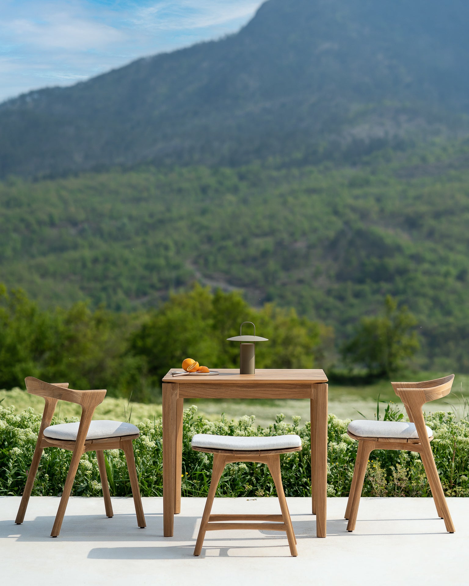 Bok Outdoor Dining Table | Teak | Square