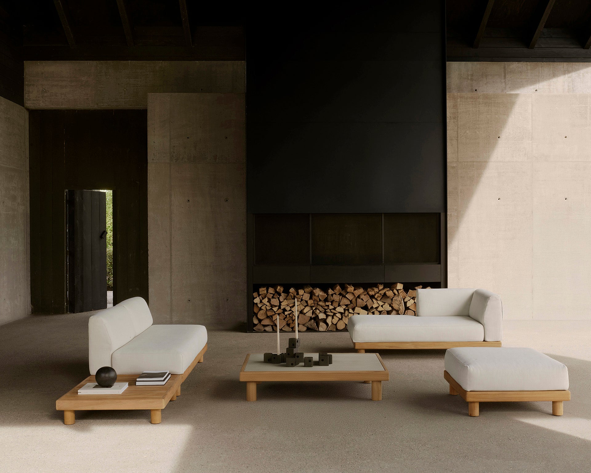 Monocle Outdoor Footstool | Teak | White Fabric