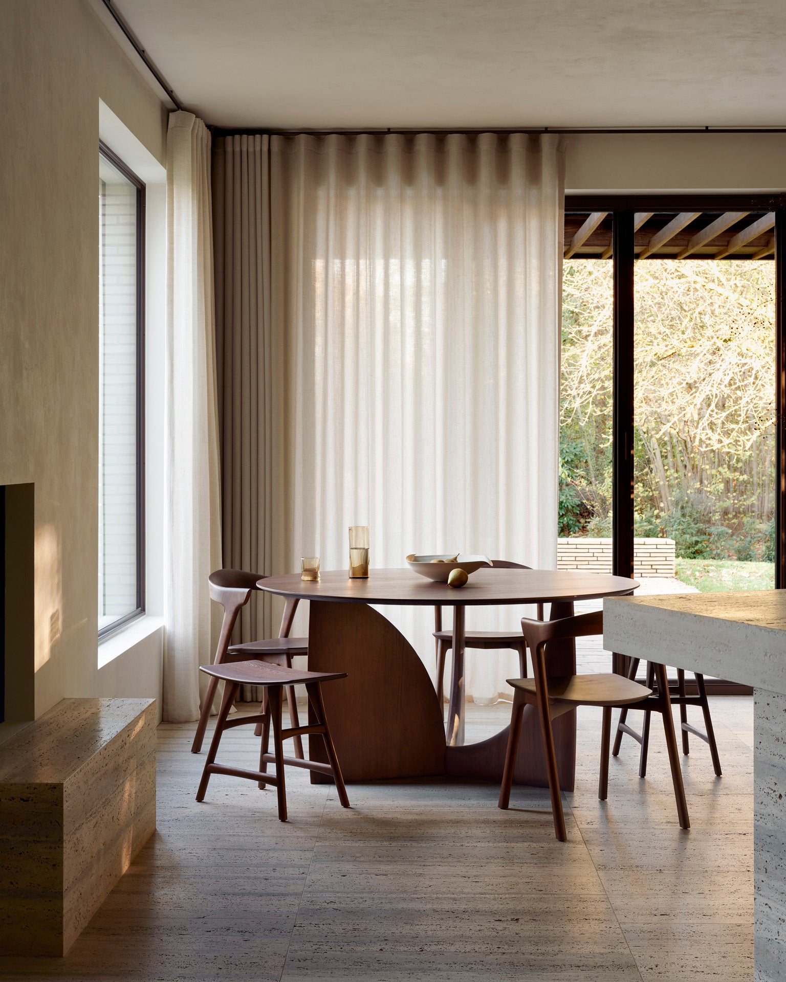 Geometric Dining Table | Varnished Teak | Brown | Round