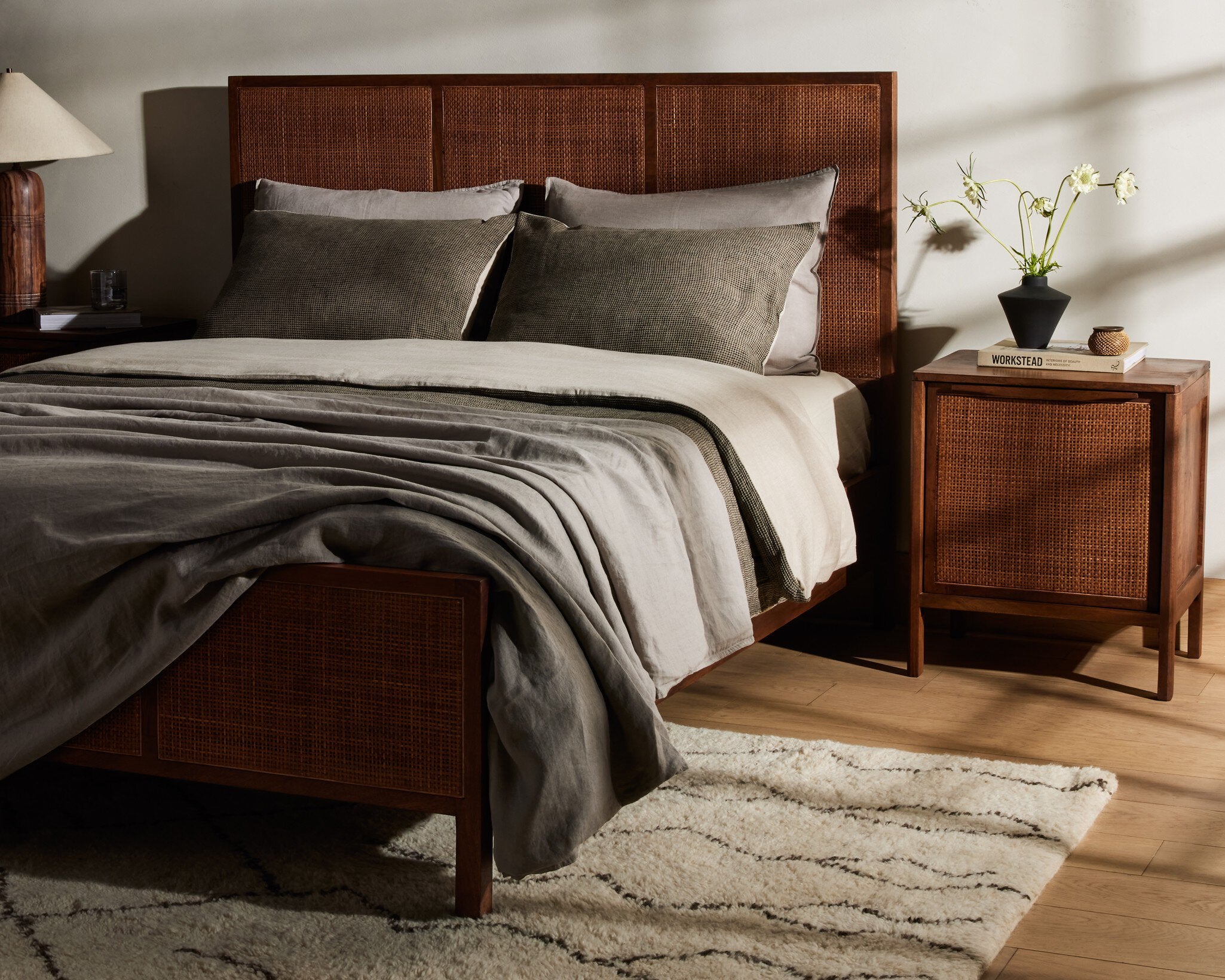 Sydney Bed - Brown Wash | Queen