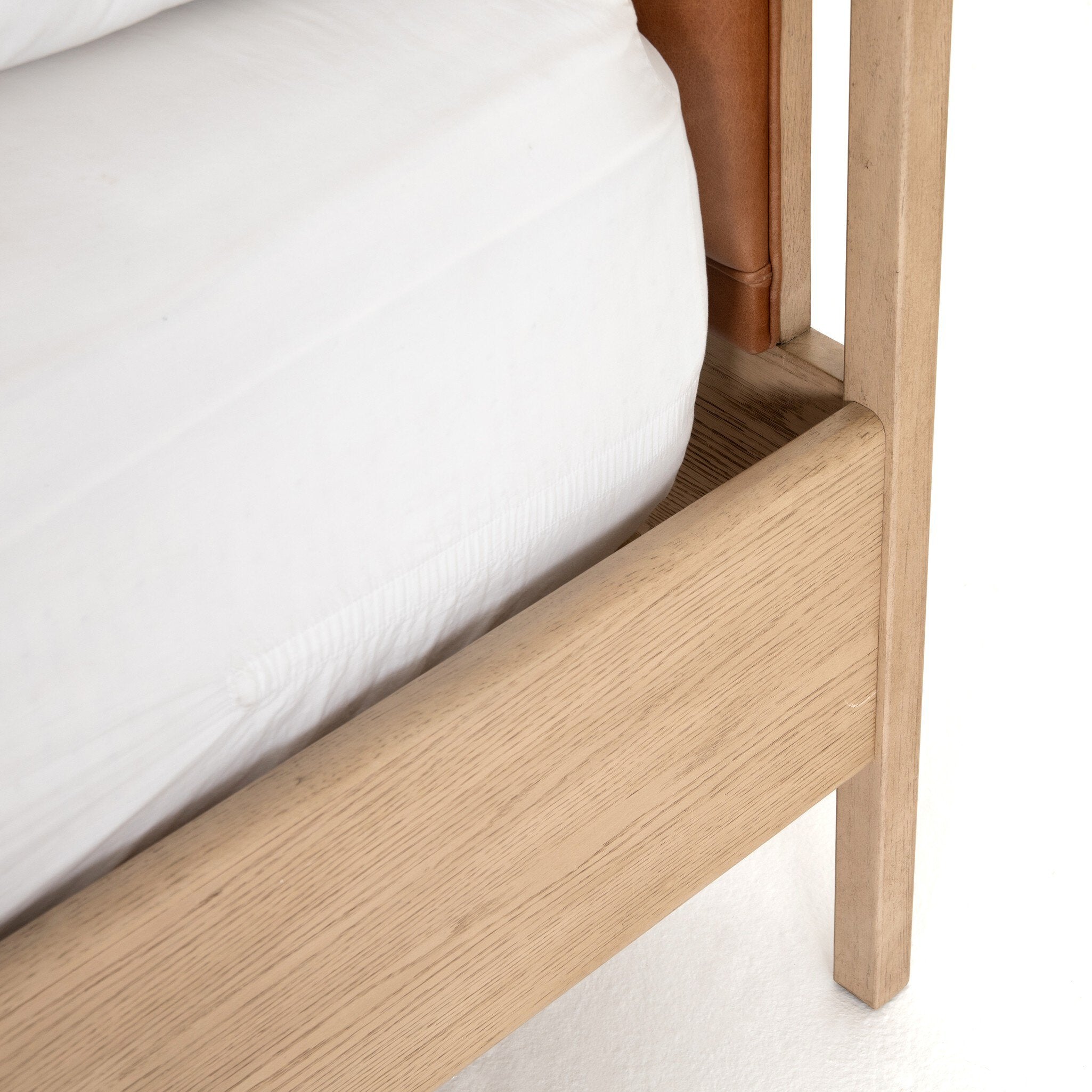 Rosedale Bed - Chaps Sand | King