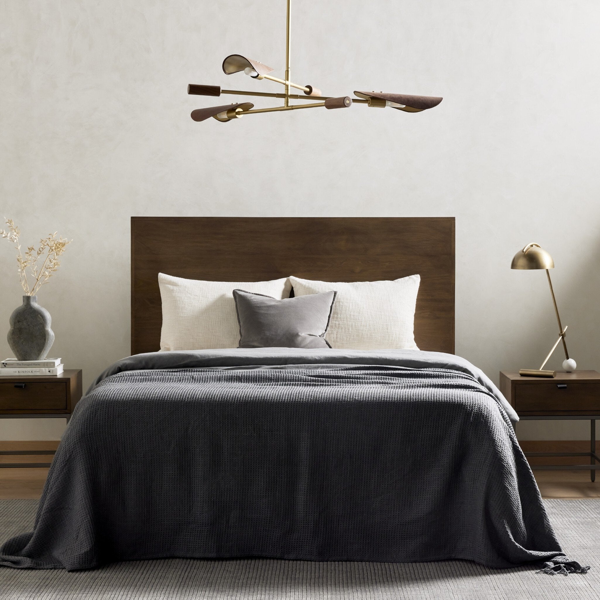 Trey Bed - Auburn Poplar | King