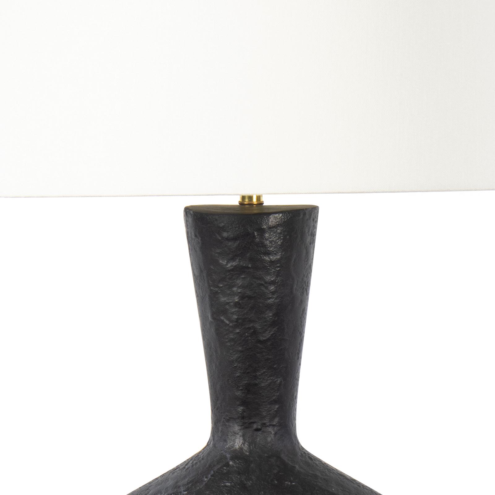 Poe Metal Table Lamp | Black