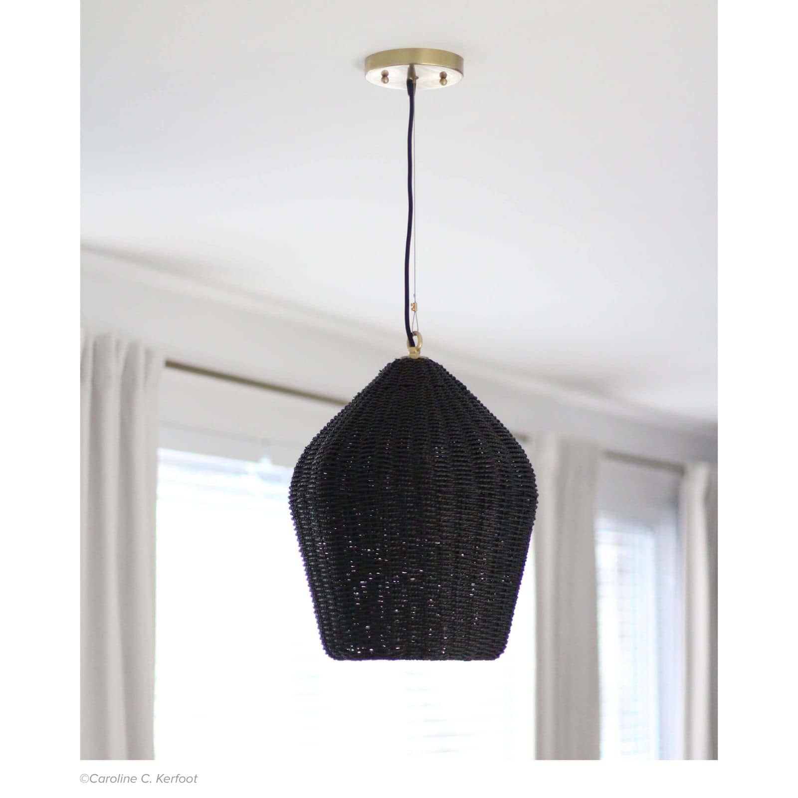 Georgian Pendant | Black