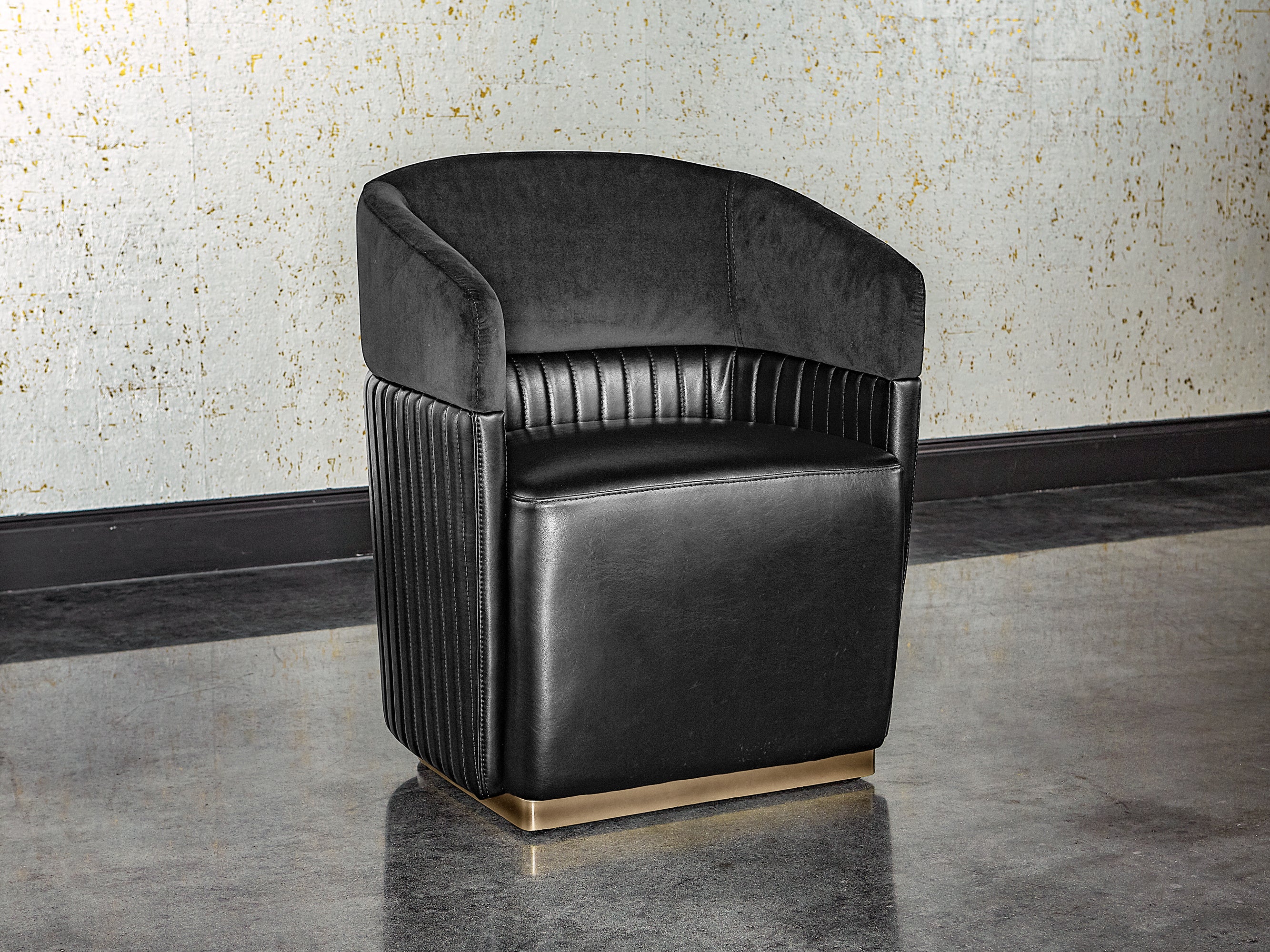 Genval Wheeled Lounge Chair - Abbington Black / Cantina Black