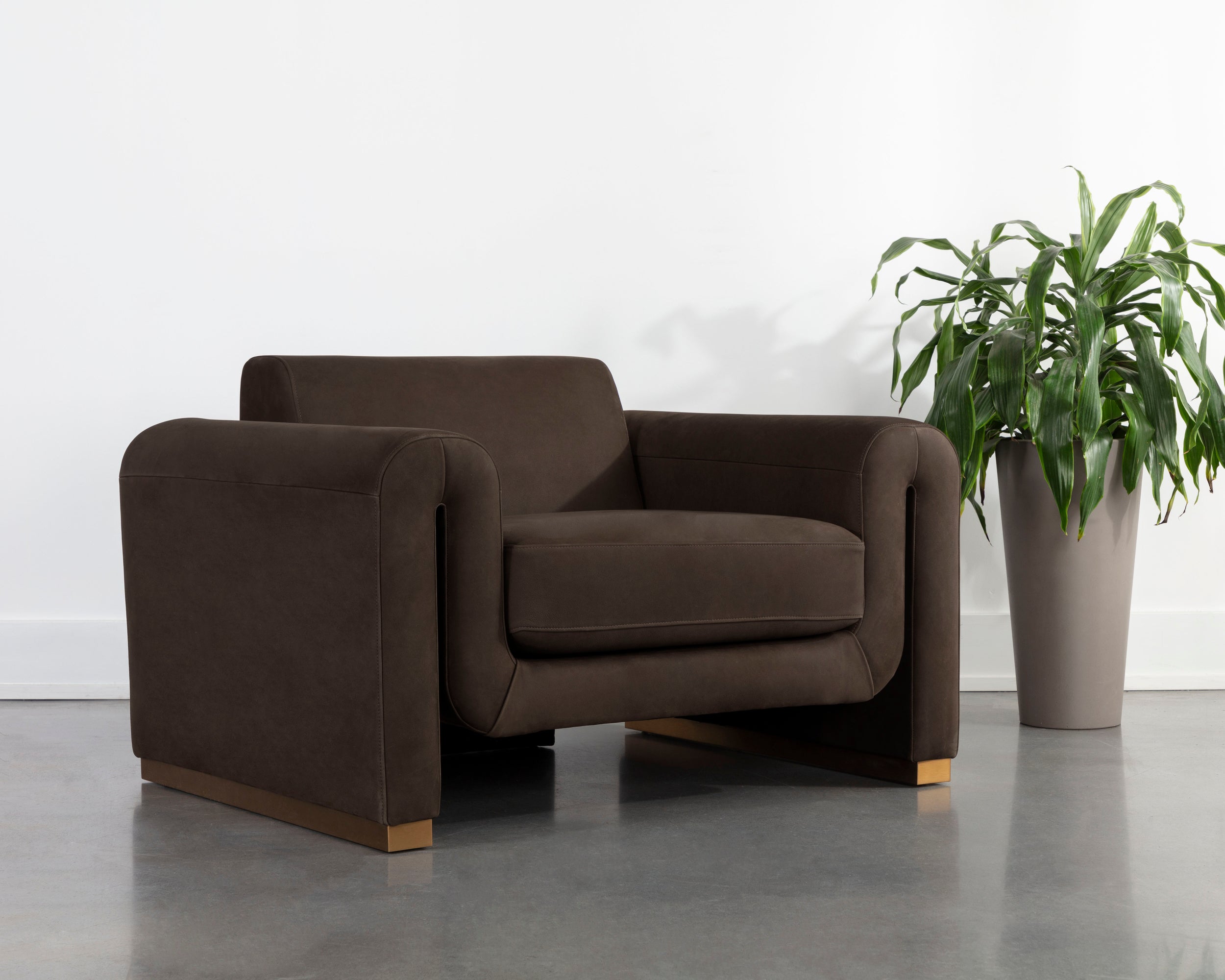Romer Armchair - Brushed Gold - Nubuck Cocoa Leather