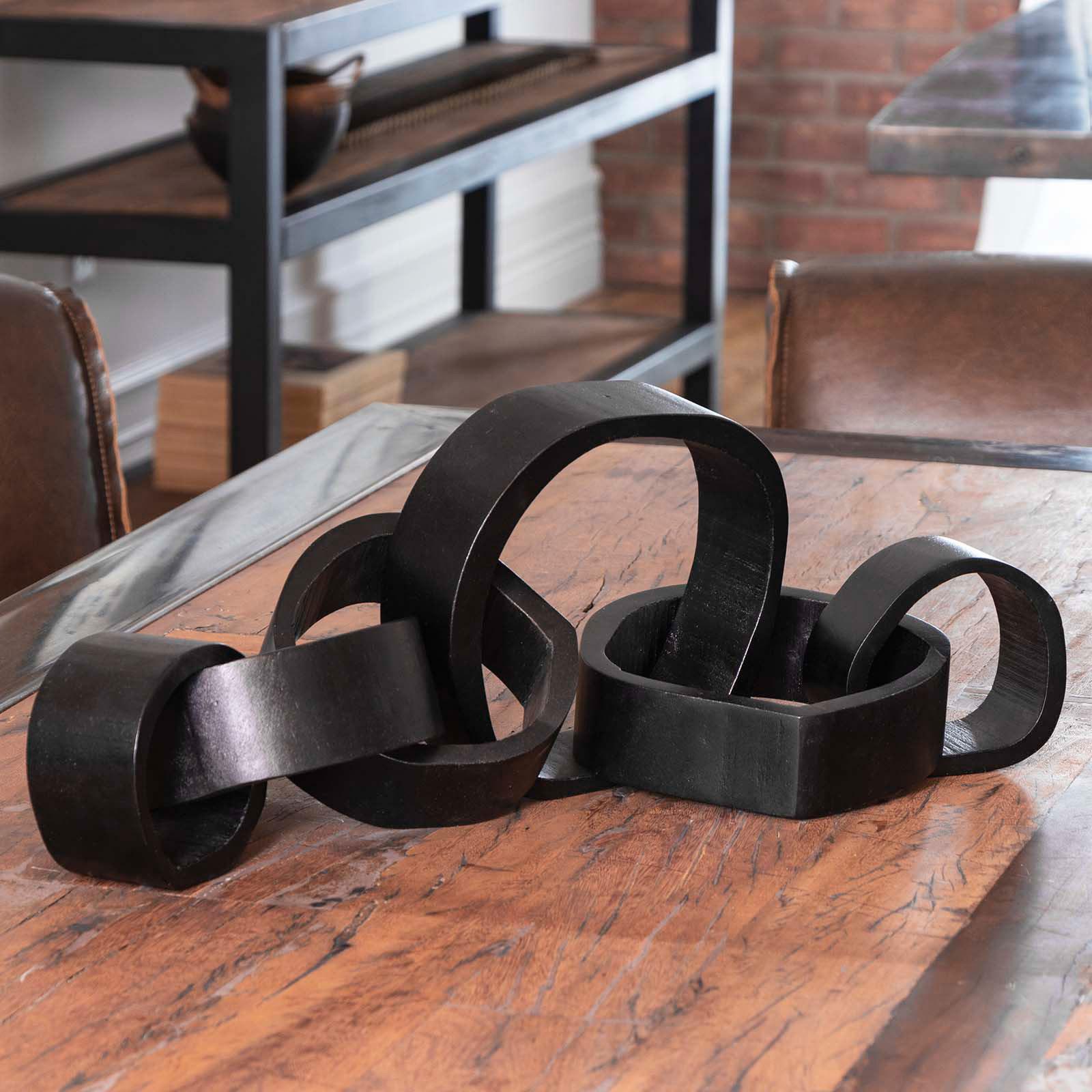 Wooden Links Centerpiece | Black