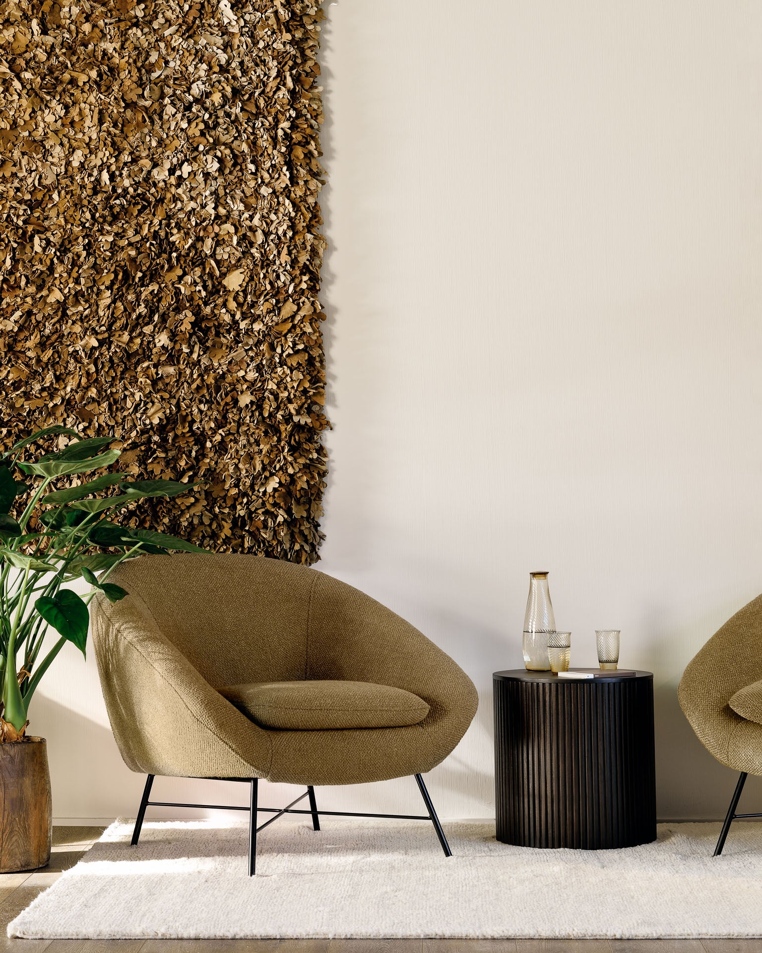 Roller Max Side Table | Varnished Mahogany | Dark Brown | Round | Removable Cover