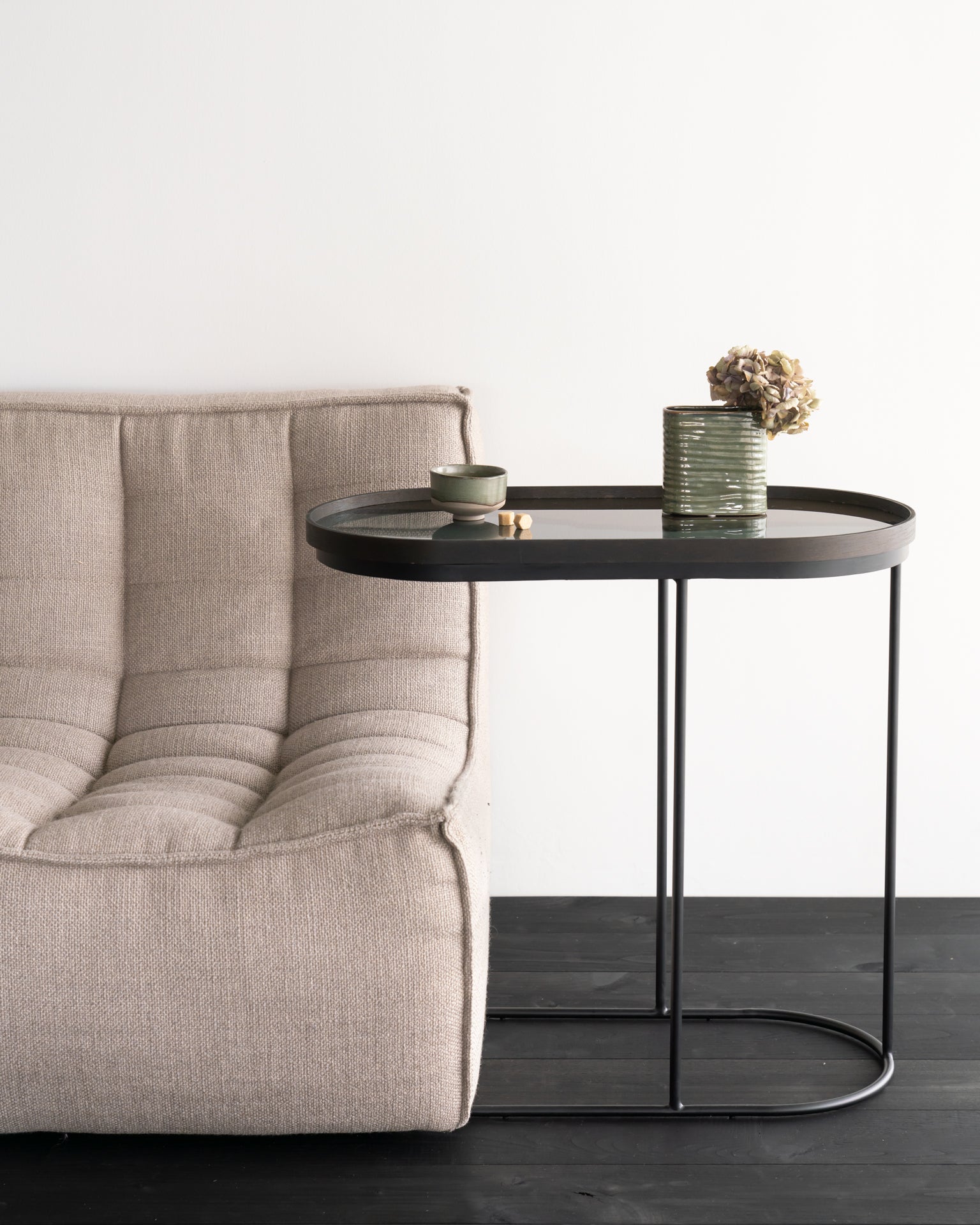 Tray Side Table | Varnished Wood | Black | Oblong | M | Tray Not Included