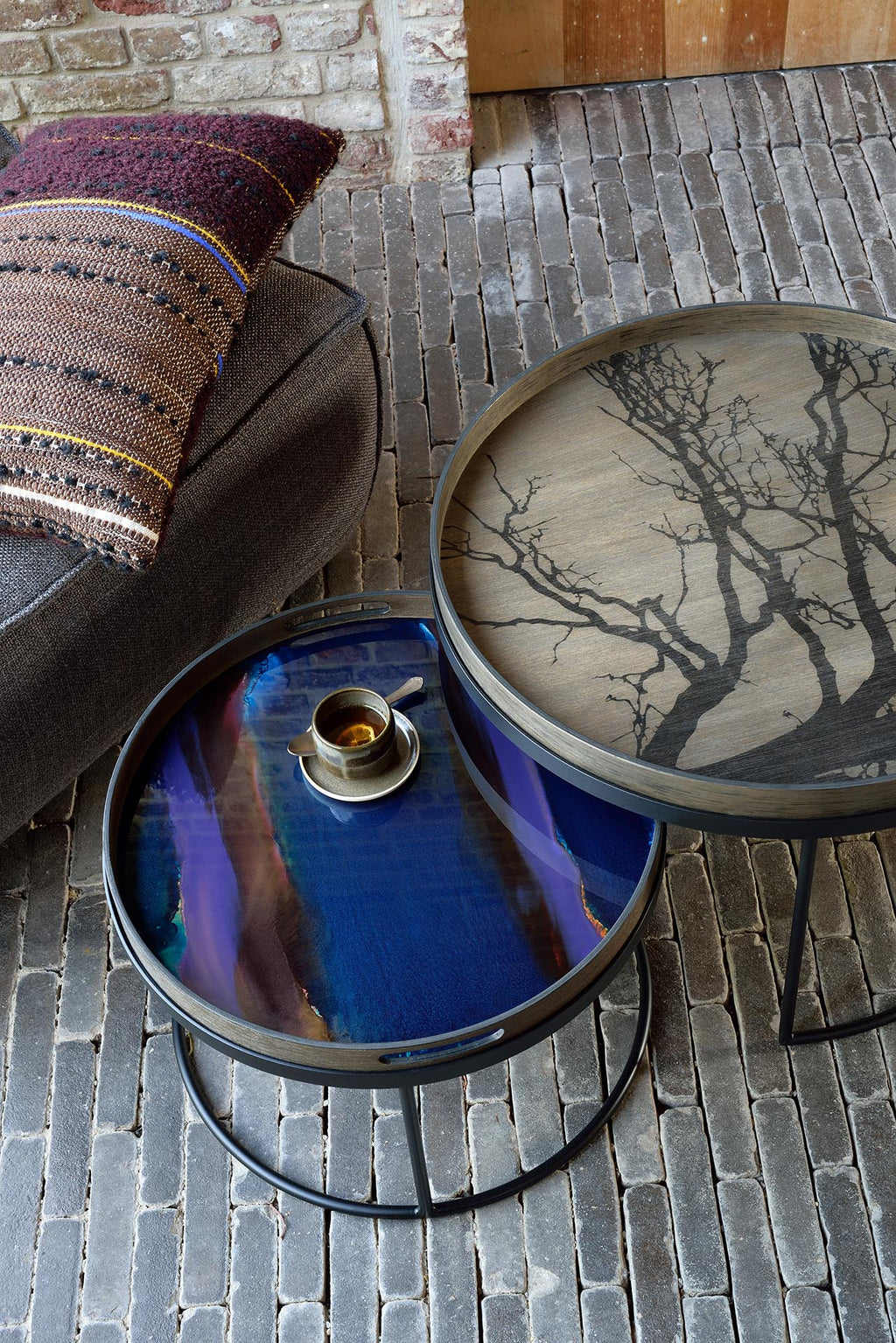 Tree Tray | Varnished Wood | Black | Round | L