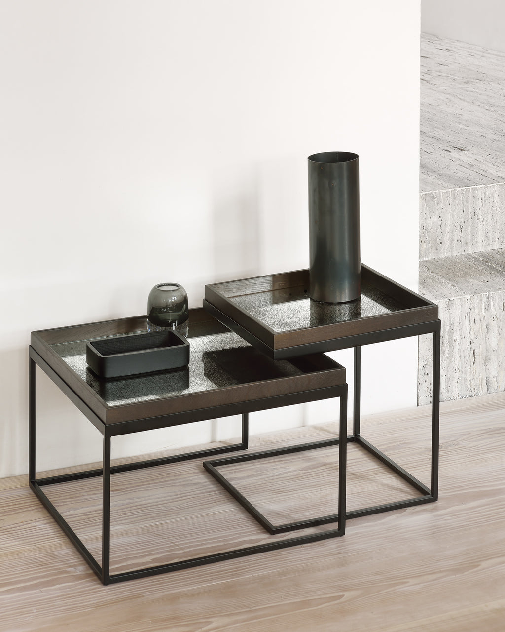 Tray Coffee Table Set | Varnished Wood | Black | Square | S/L | Trays Not Included
