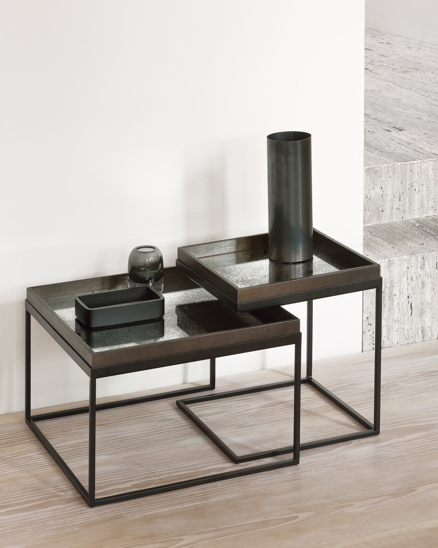 Tray Coffee Table Set | Varnished Wood | Black | Square | S/L | Trays Not Included