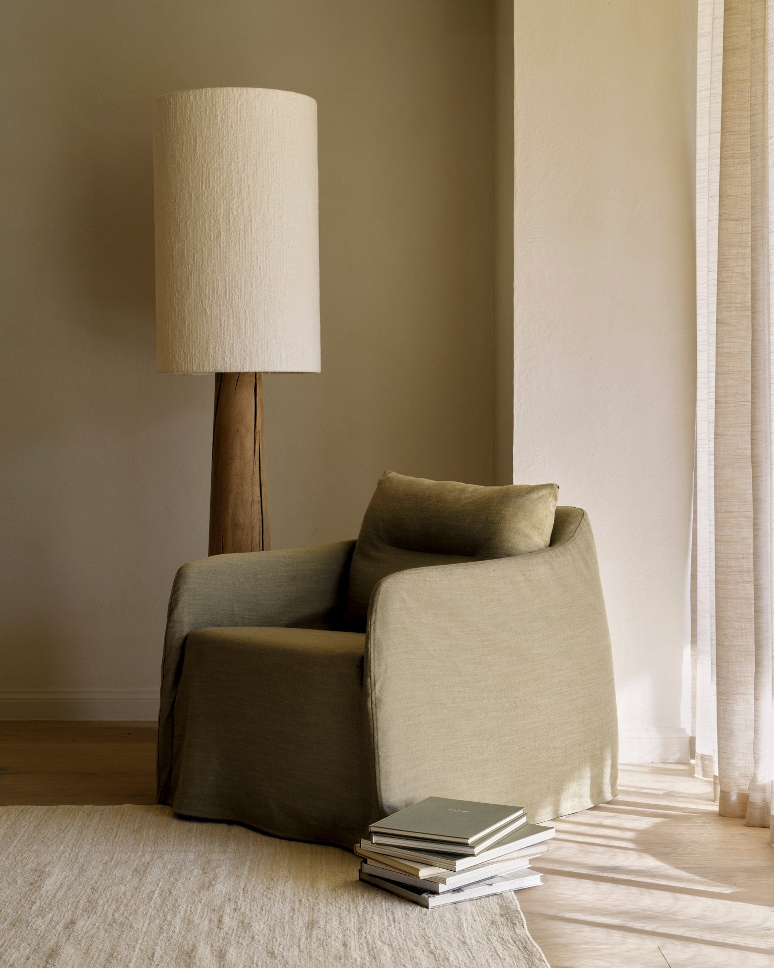 Weave Lounge Chair | Green Fabric | Removable Cover