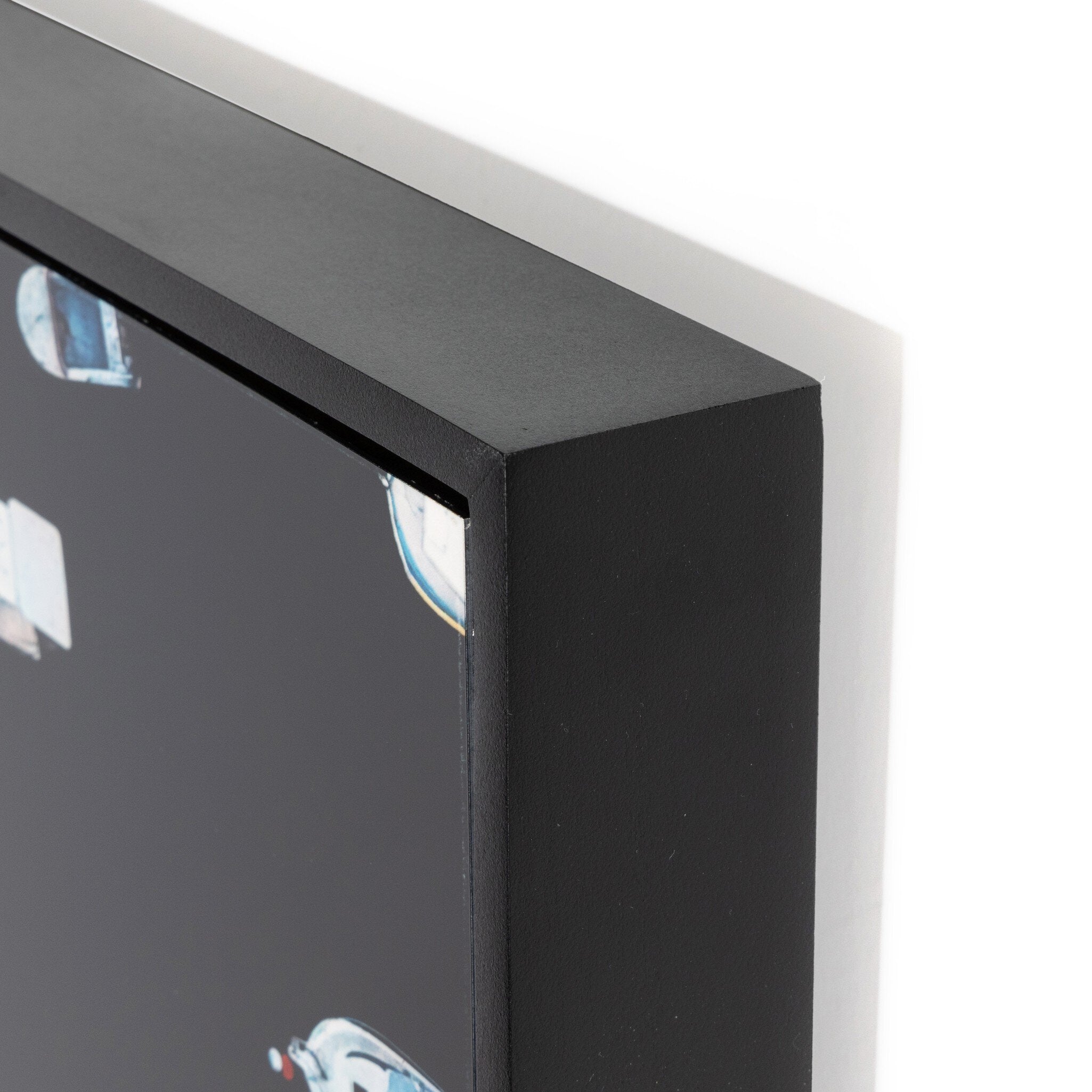 Gridlocked by Getty Images - Black Maple Floater
