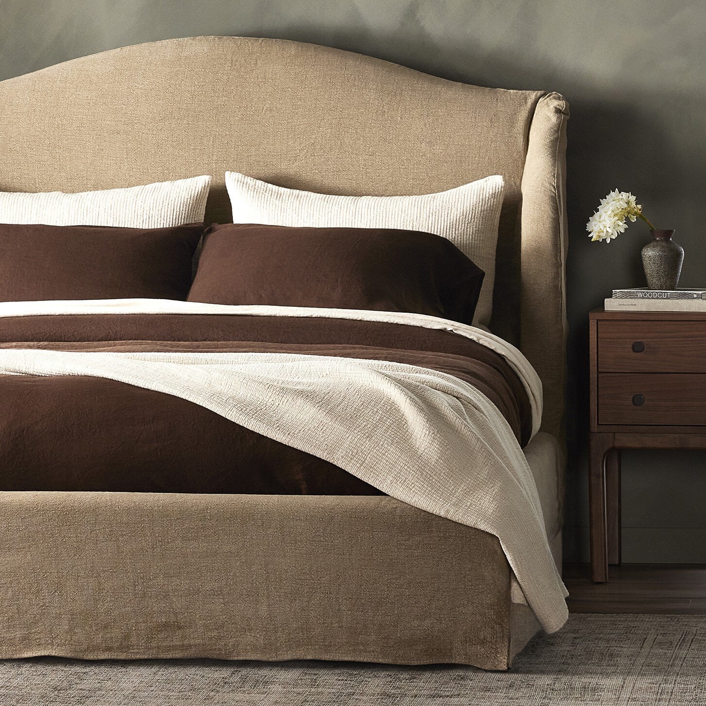 Meryl Slipcover Bed - Broadway Canvas | King