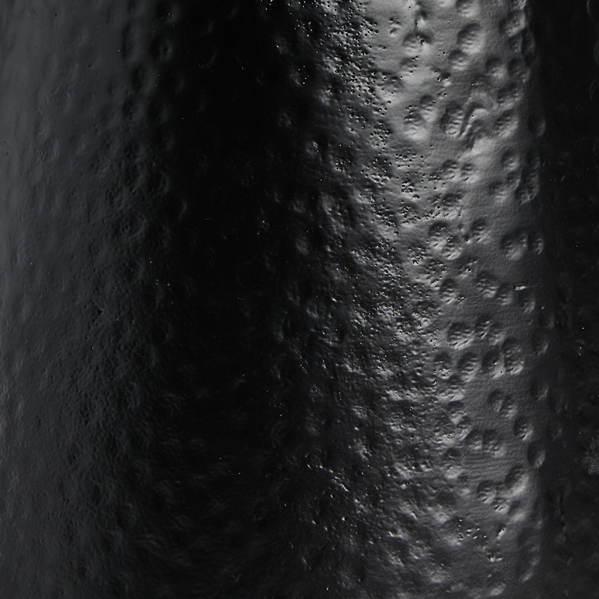 Ziggy Table Lamp - Hammered Black Aluminum