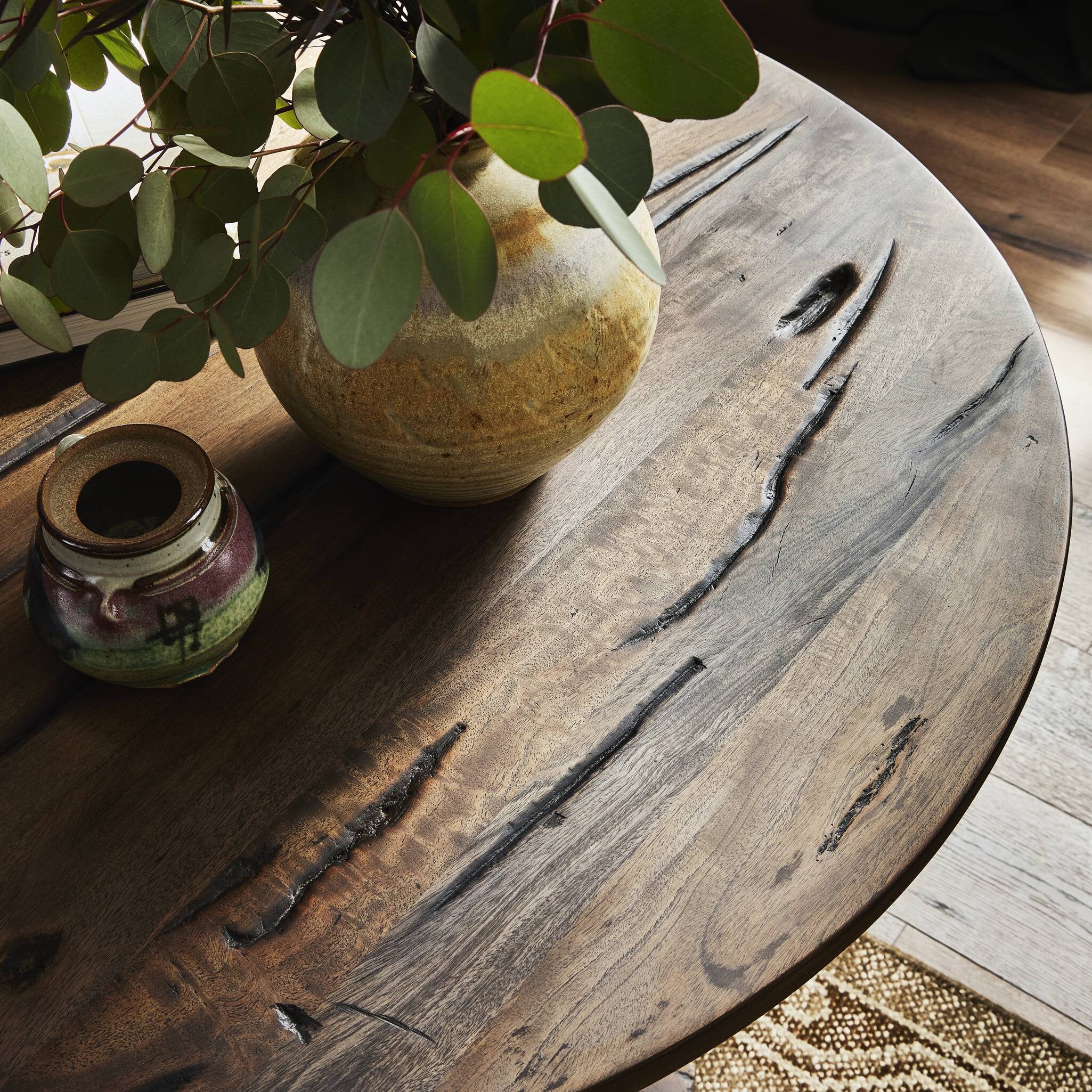 Rivi Large End Table - Aged Belgium Bleach