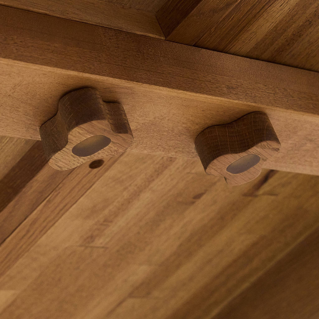 Blinn Oval Leaf Extension Dining Table - Worn Oak Veneer