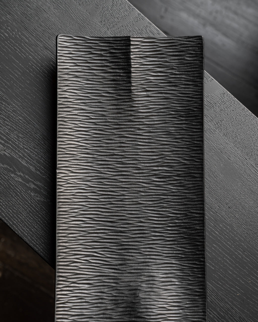 Japan Board | Varnished Mahogany | Black