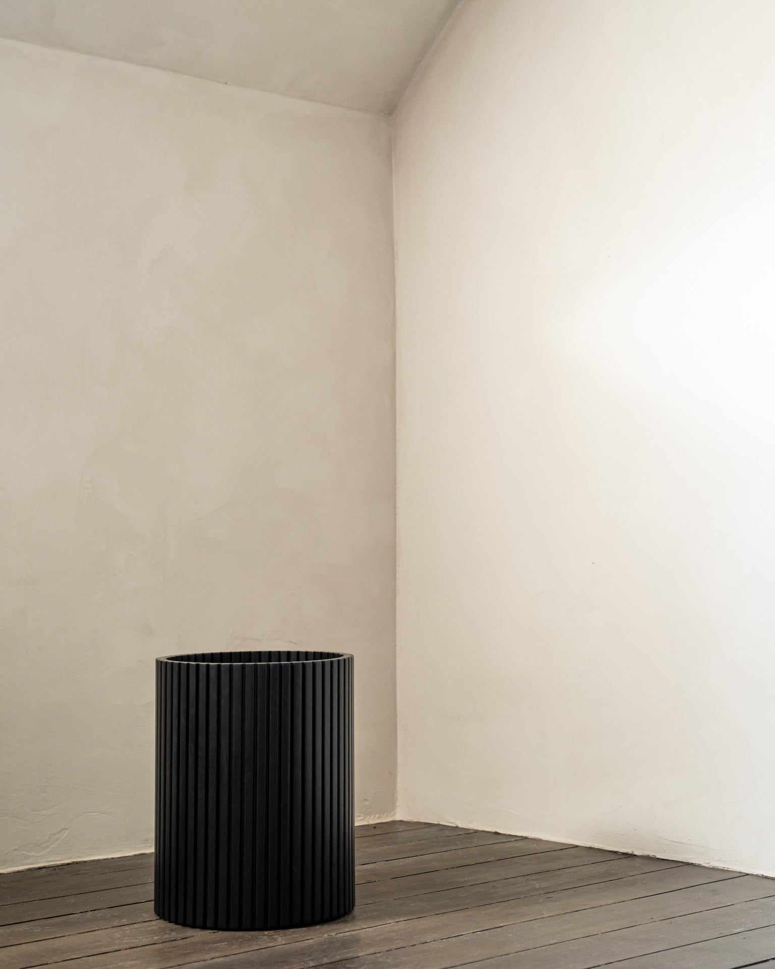 Roller Max Paper Basket | Varnished Mahogany | Black