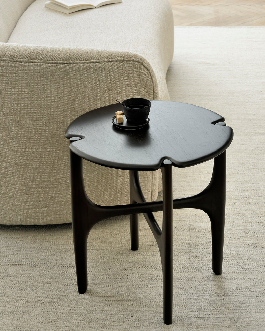 Pi Side Table | Varnished Mahogany | Dark Brown | Round