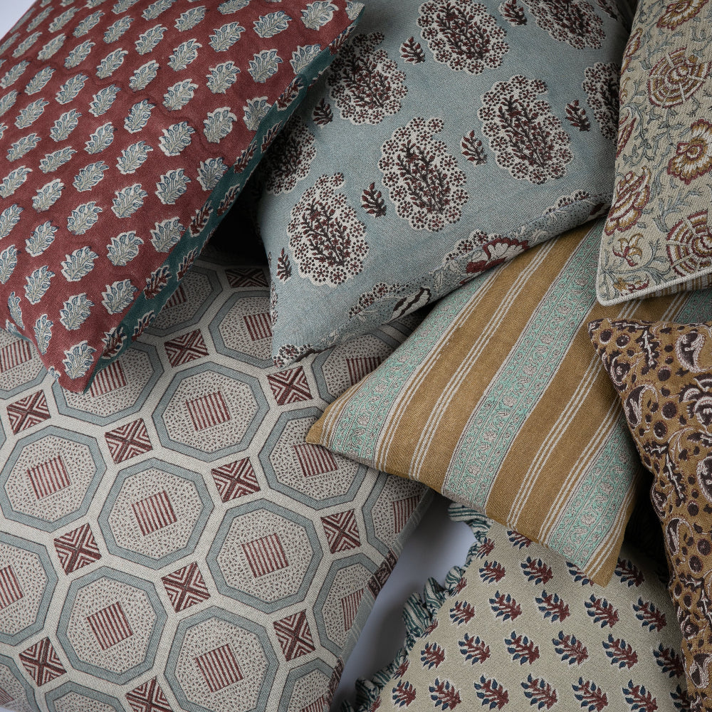 Evara Cove Pillow
