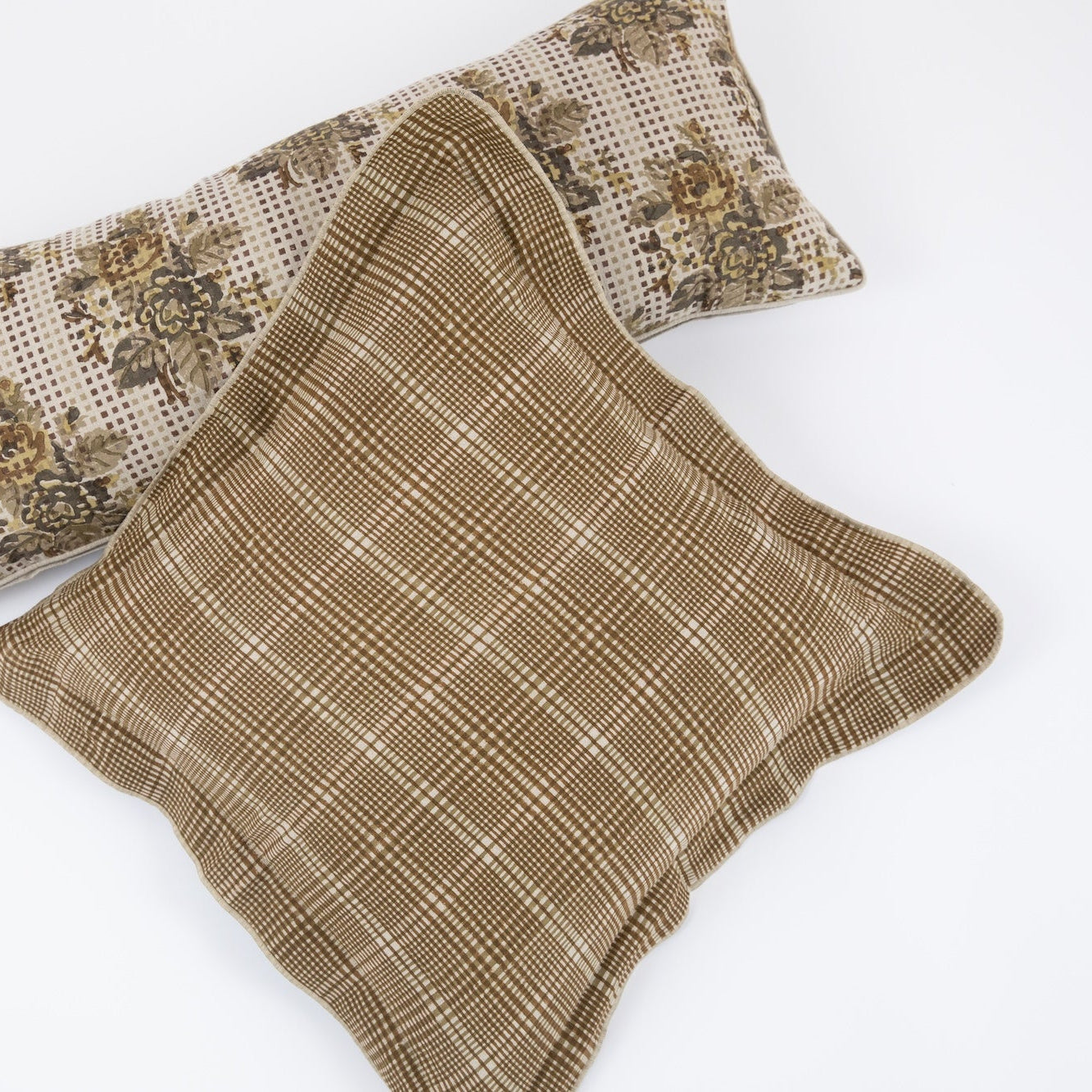 Crossroad Mud Pillow