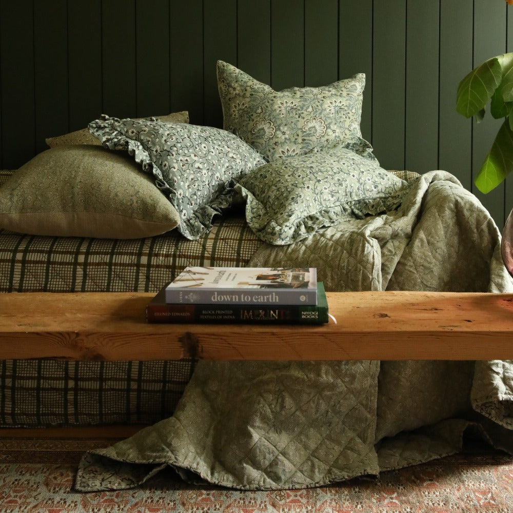 Izna Malmo Pillow