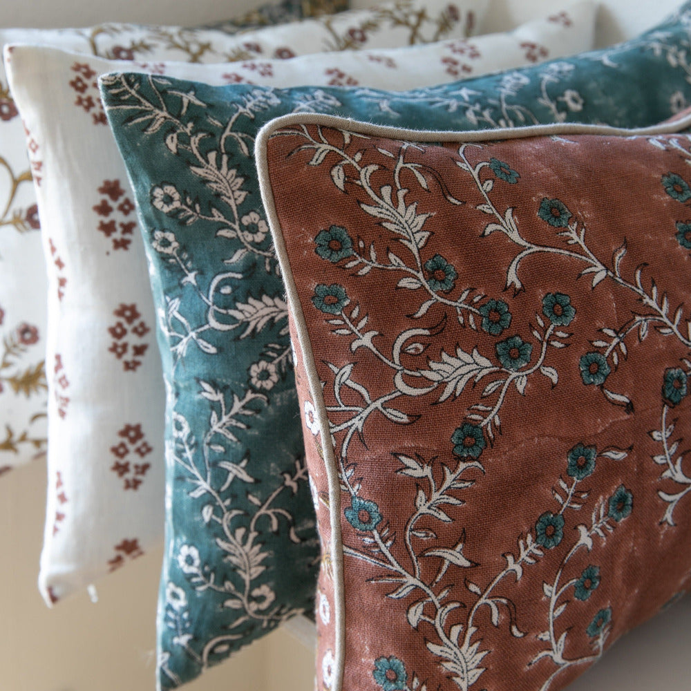 Vidaai Saffron Pillow