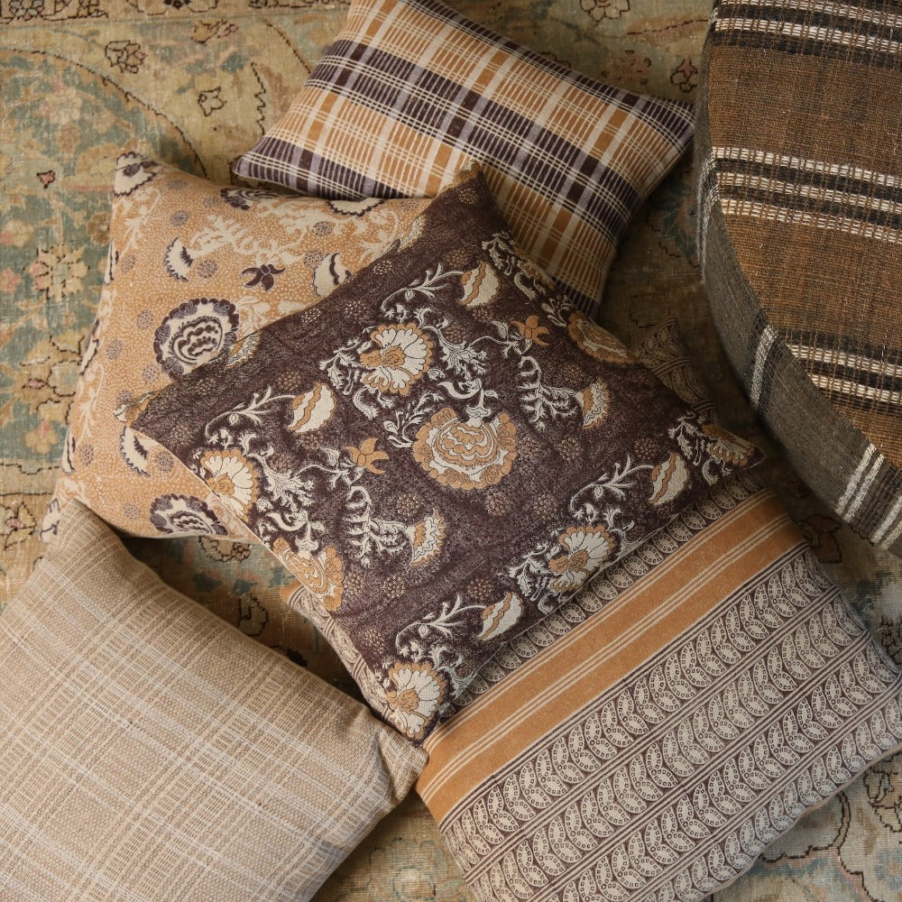 Majhi Coco Pillow