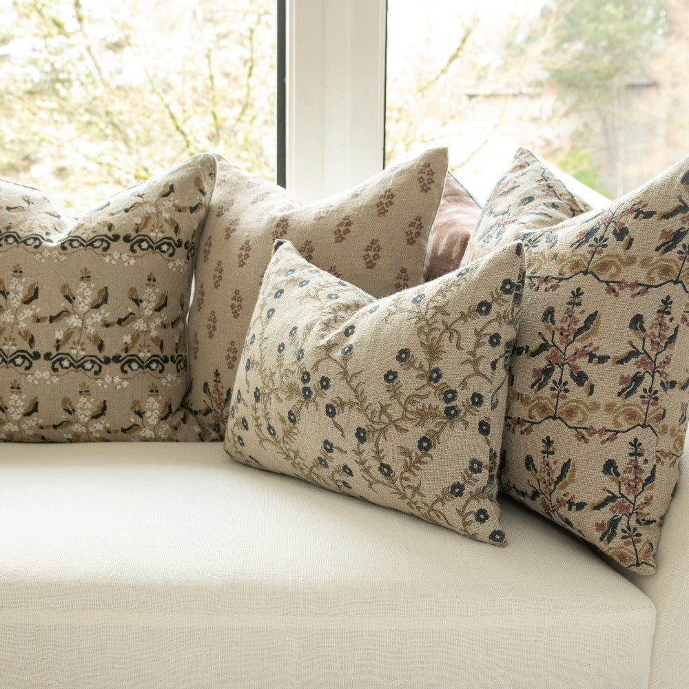 Mandap on Natural Pillow