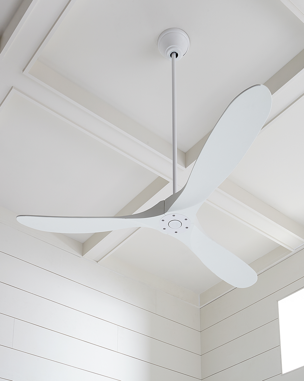 Maverick 60 Ceiling Fan | Blades Matte White