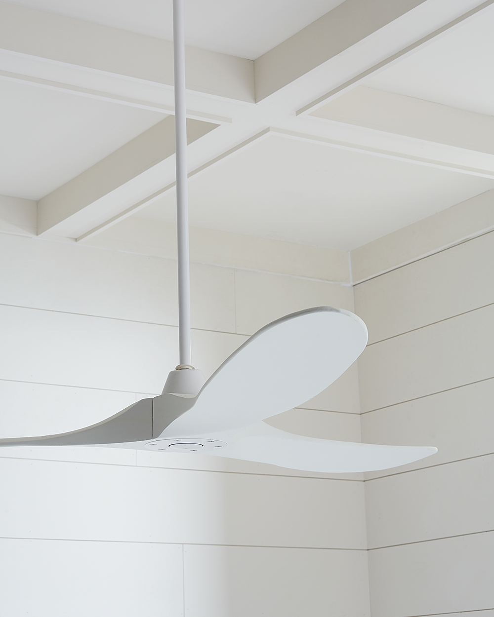 Maverick 60 Ceiling Fan | Blades Matte White