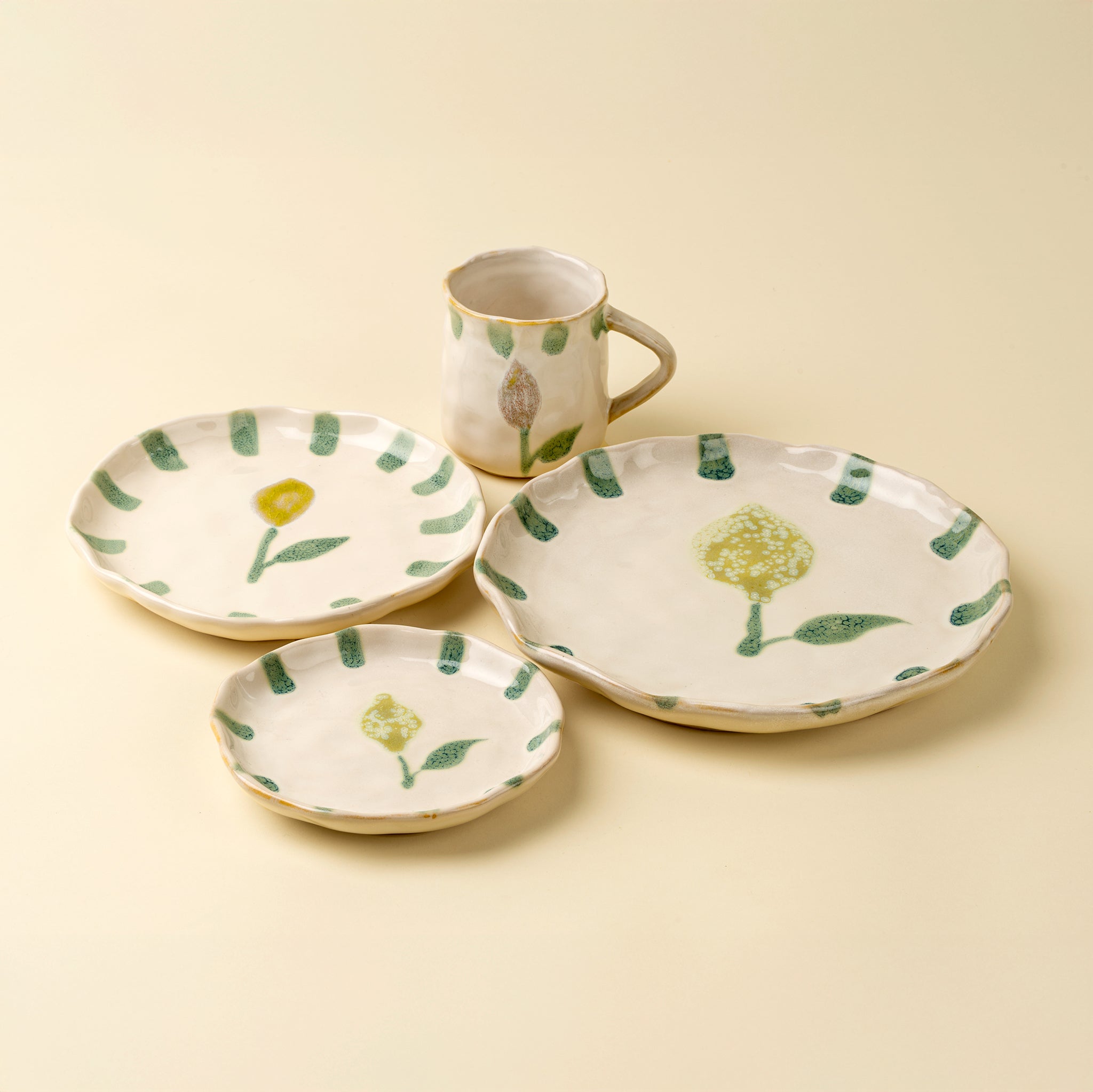Painted Petals Plate L, Lemon