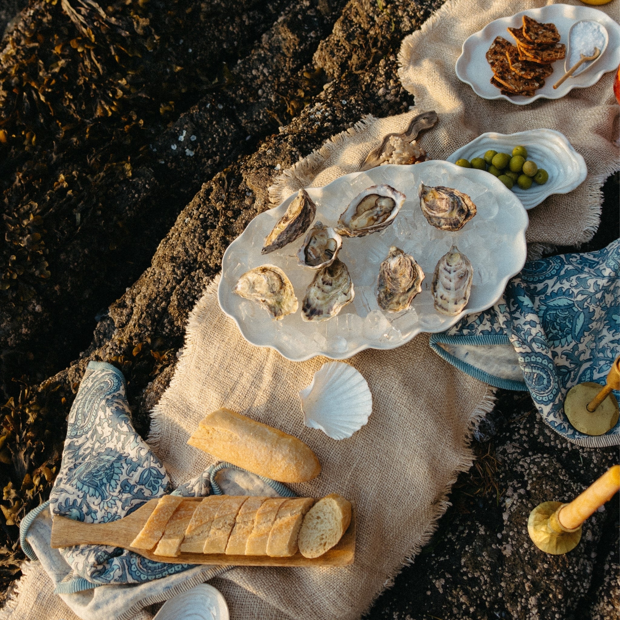 Calypso Scalloped Platter L