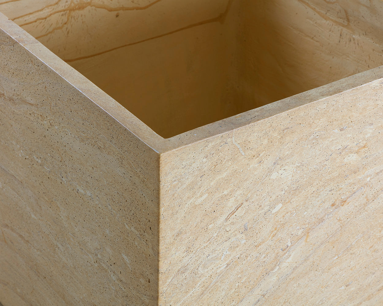 Tansy Planter - Travertine Look